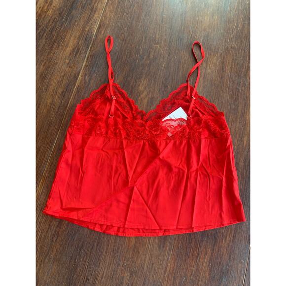 Forever 21 red crop top - Picture 2 of 6